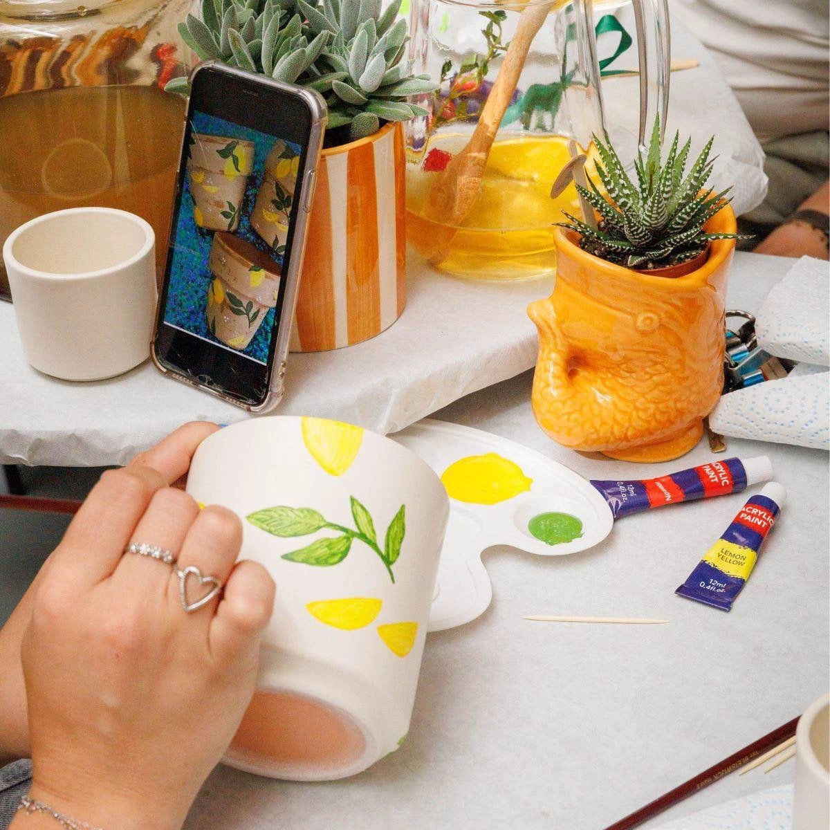 Kolibri Creatives | Paint package for painting 8 flower pots + orchids and succulents | for at least 4 people | Creative visionary by Kolibri Company