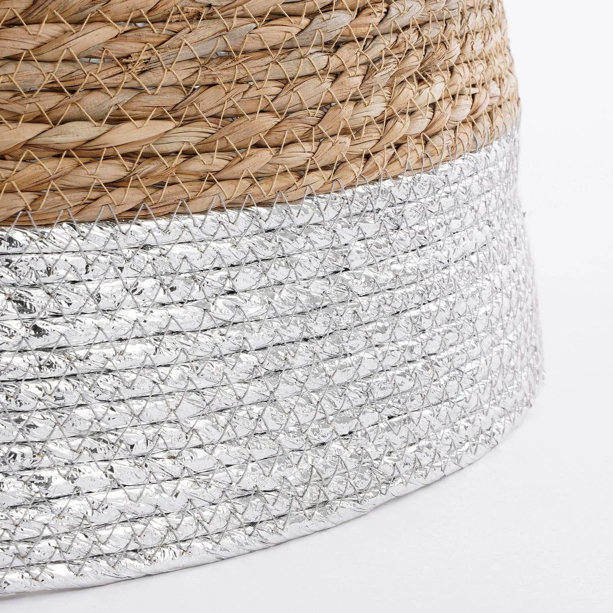 Christmas tree skirt Silver by House of Seasons