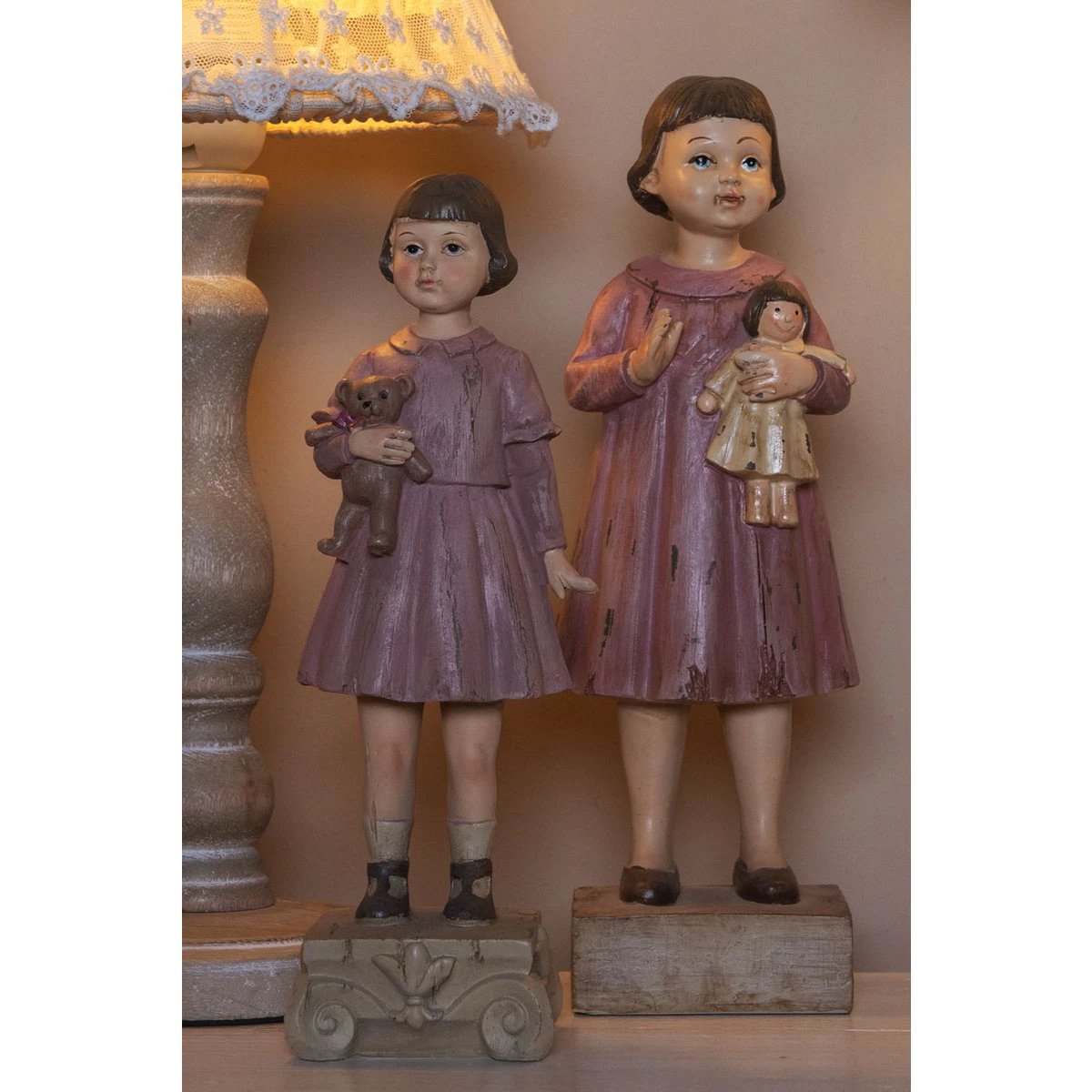 Image Girl 9x7x24 cm Pink Polyresin Home accessories by Clayre & Eef.