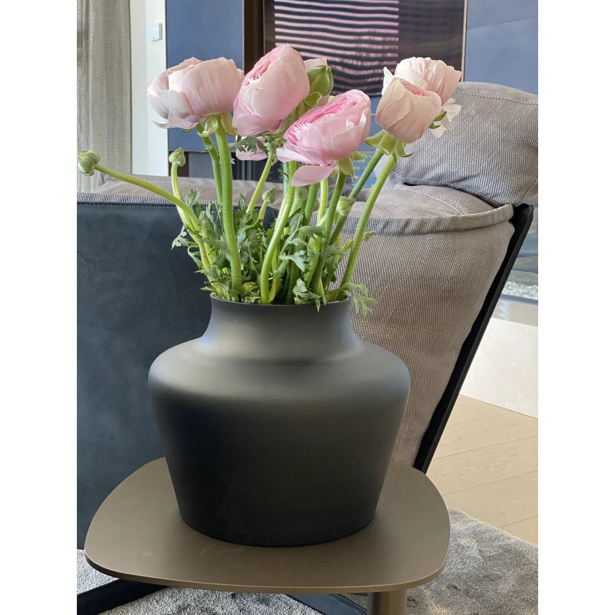 Vaas - Coral black gold by Vase The World