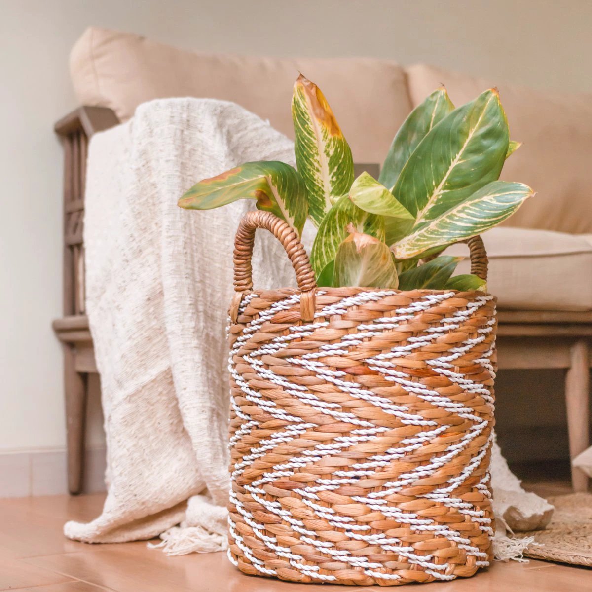 Round Woven Basket with Striped Pattern YALIMO made from Water Hyacinth (3 sizes) by Soeji