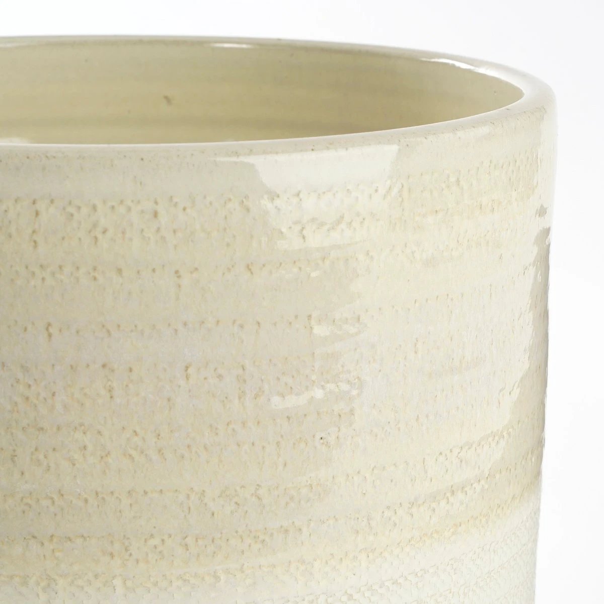 Flowerpot inside Olof Crème by Mica Decorations