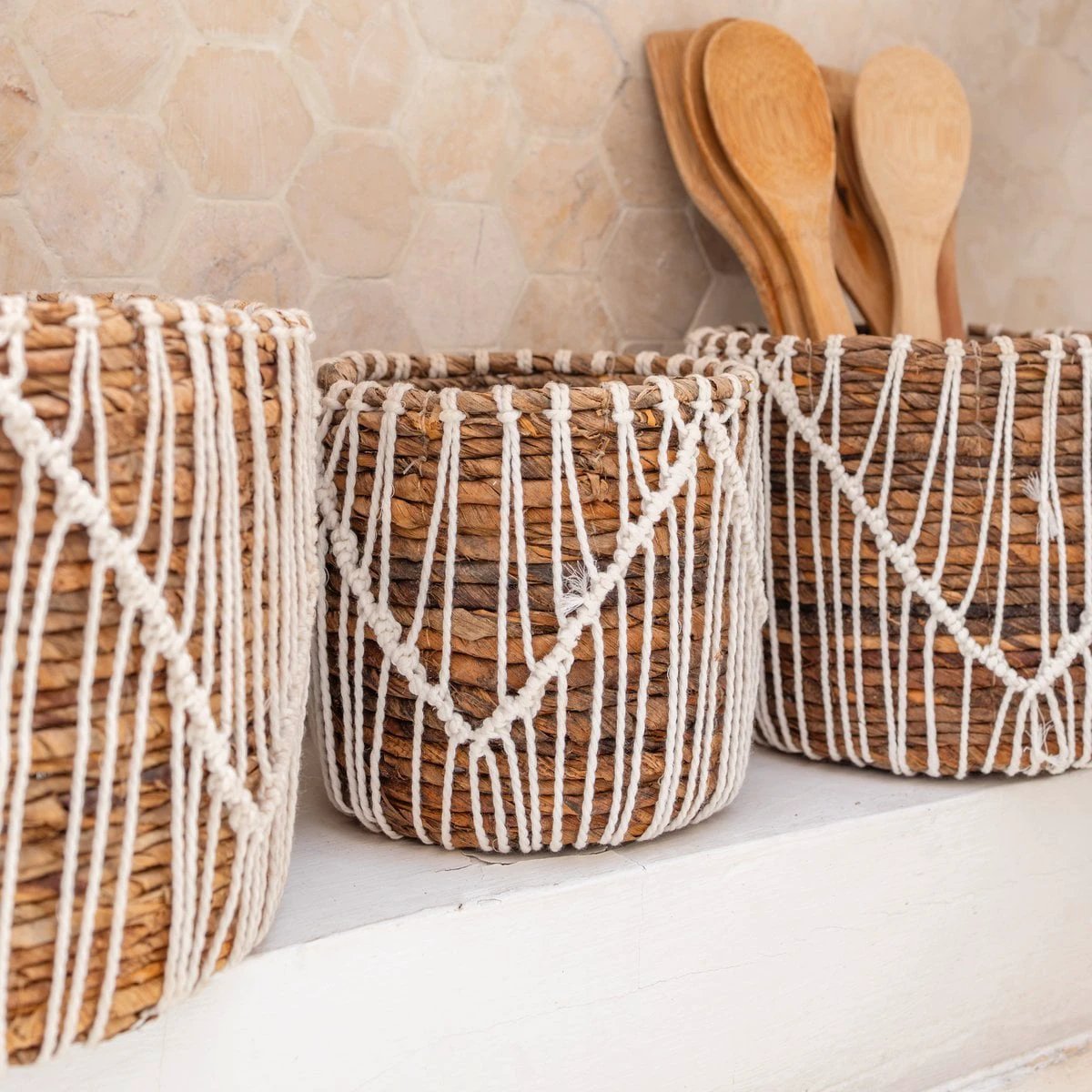Small Seagrass Basket ORIS | Round Flower Basket | Woven Boho Basket | Plant Basket | Planter | Macrame Basket by Soeji