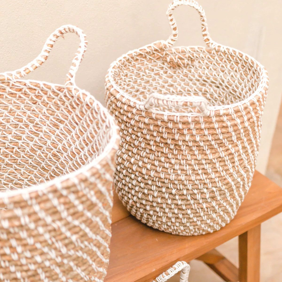 Laundry Basket Storage Basket Round GUNUNG Made of Banana Fibre with a Macrame Pattern made of Cotton by Soeji