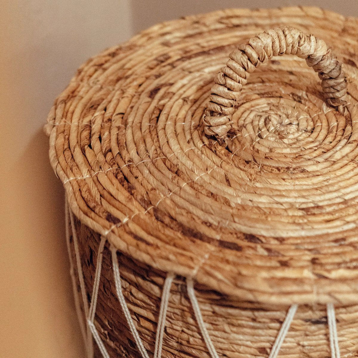 Laundry Basket with Lid KISA made from Banana Fibre by Soeji