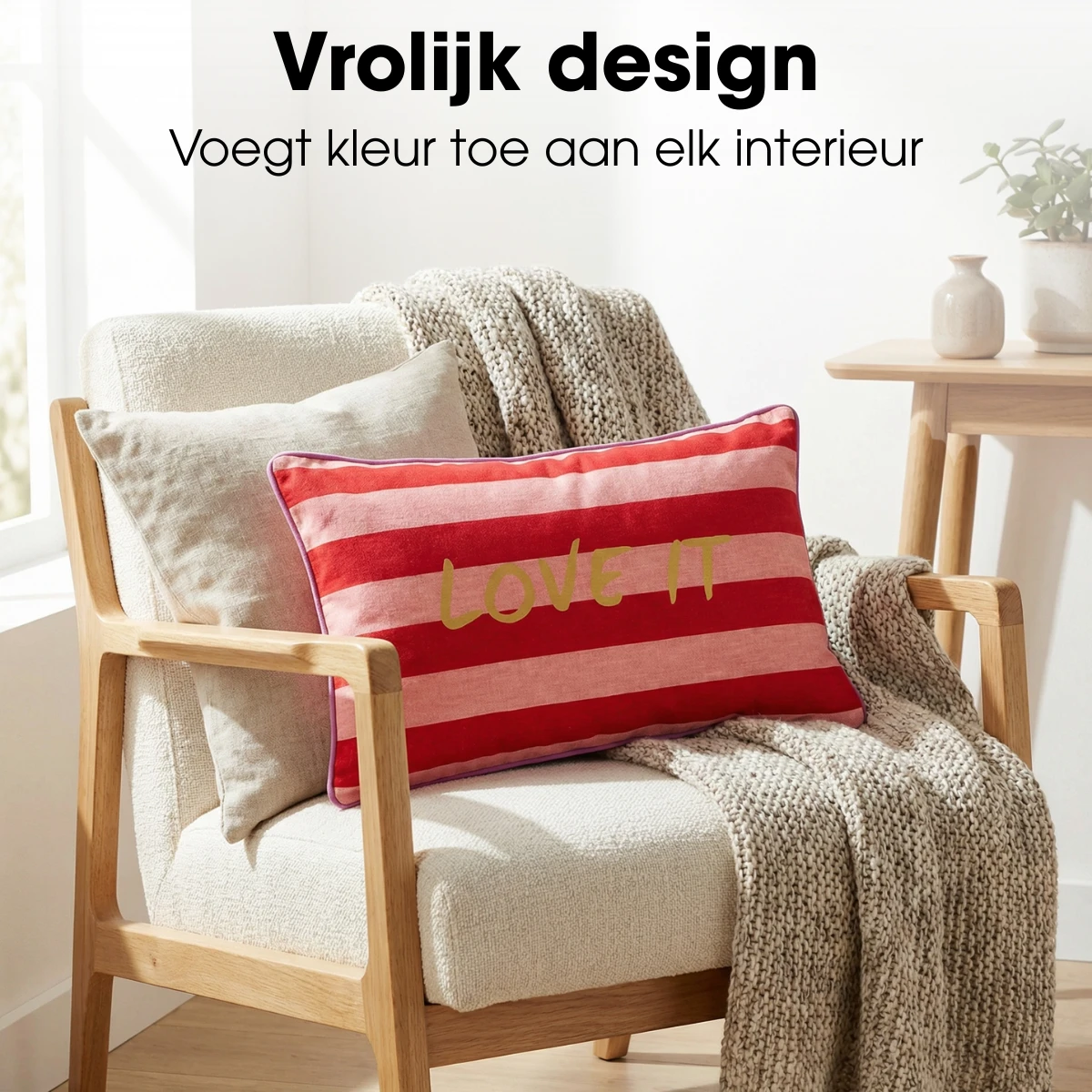 Decorative cushion Red by Mica Decorations