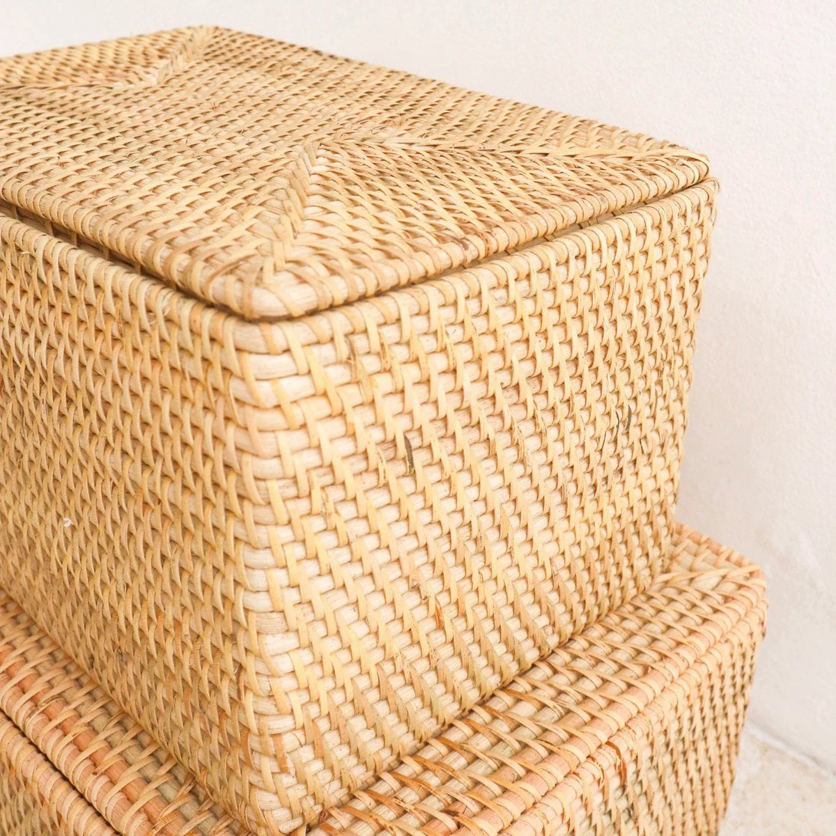 Storage Basket with Lid – Shelf Basket made from Beige Rattan – Handwoven Decorative Basket GRAHA (2 sizes) by Soeji