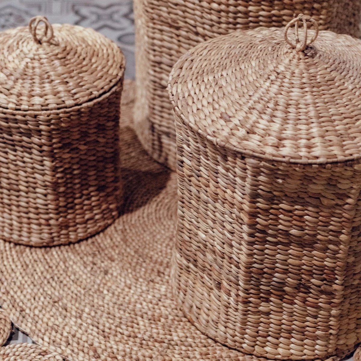 Laundry Basket with Lid GARUT made from Water Hyacinth (3 sizes) by Soeji