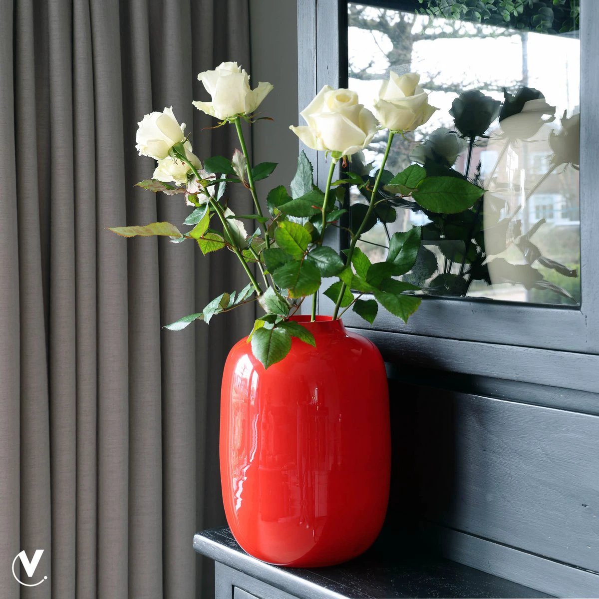 Vaas - Artic red by Vase The World