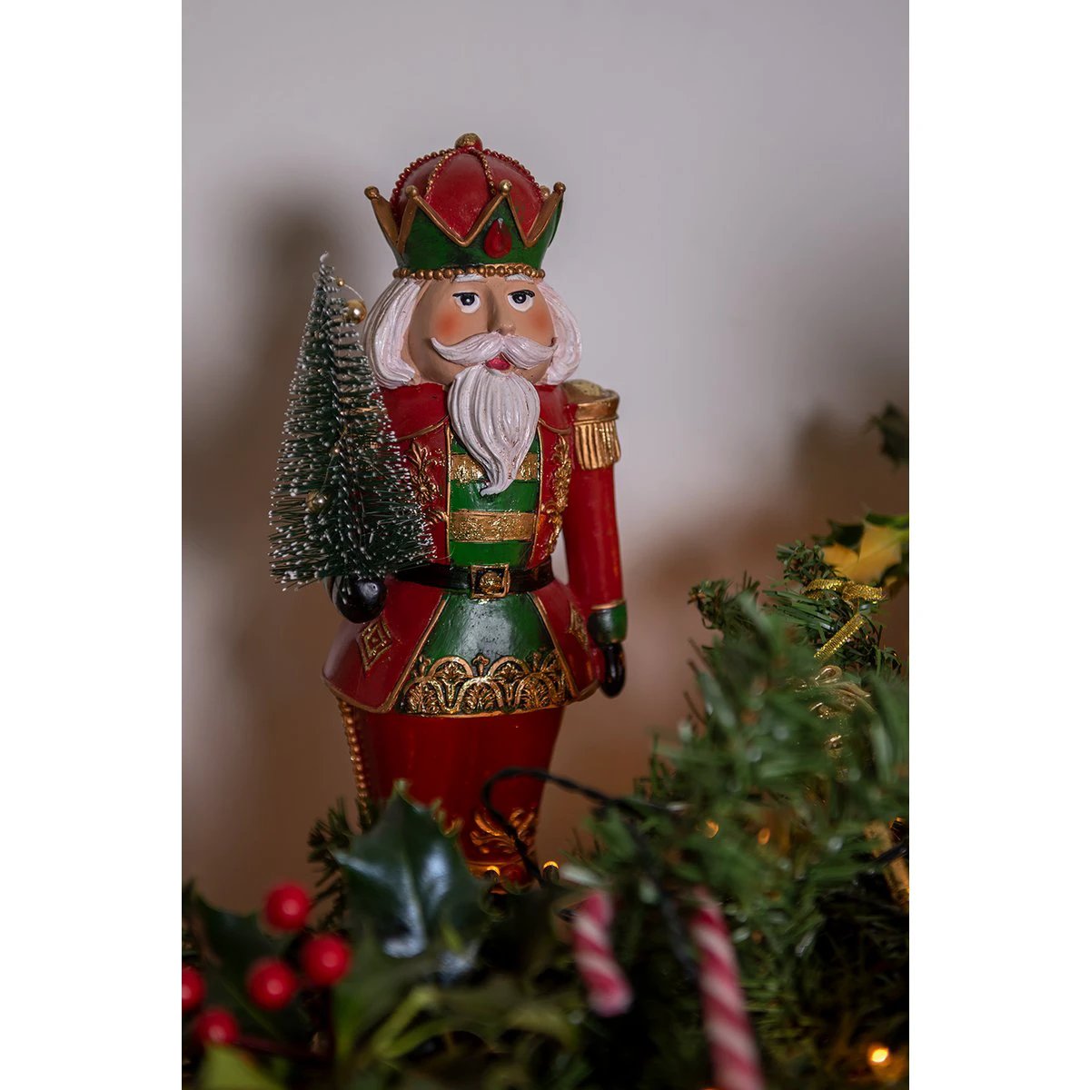 Decoration nutcracker with Christmas tree 13x10x32 cm by Clayre & Eef.