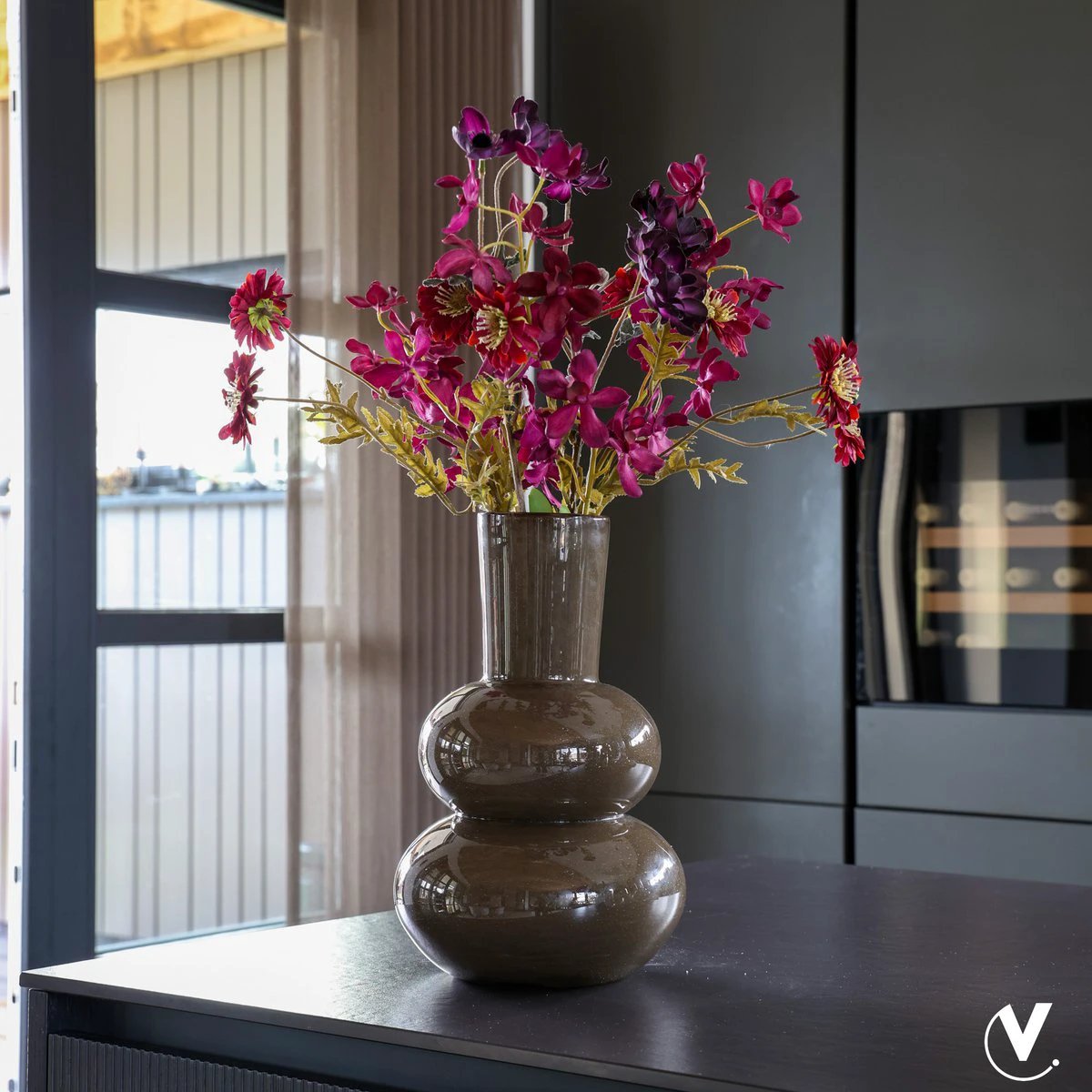 Wash - Lindy Elite Dark Brown by Vase The World