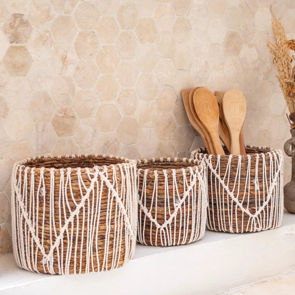 Small Seagrass Basket ORIS | Round Flower Basket | Woven Boho Basket | Plant Basket | Planter | Macrame Basket by Soeji