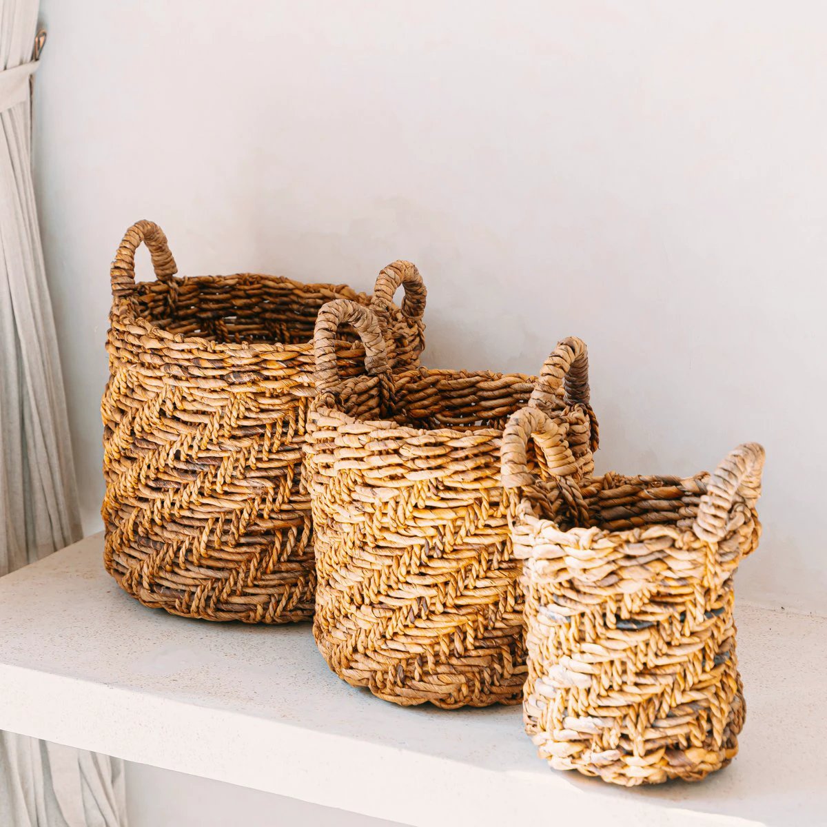 Boho Laundry or Plant Basket – Round Woven Storage Basket – Decorative Basket Made of Banana Fibre (3 sizes Ø 25/32/38 cm) RINJANI by Soeji