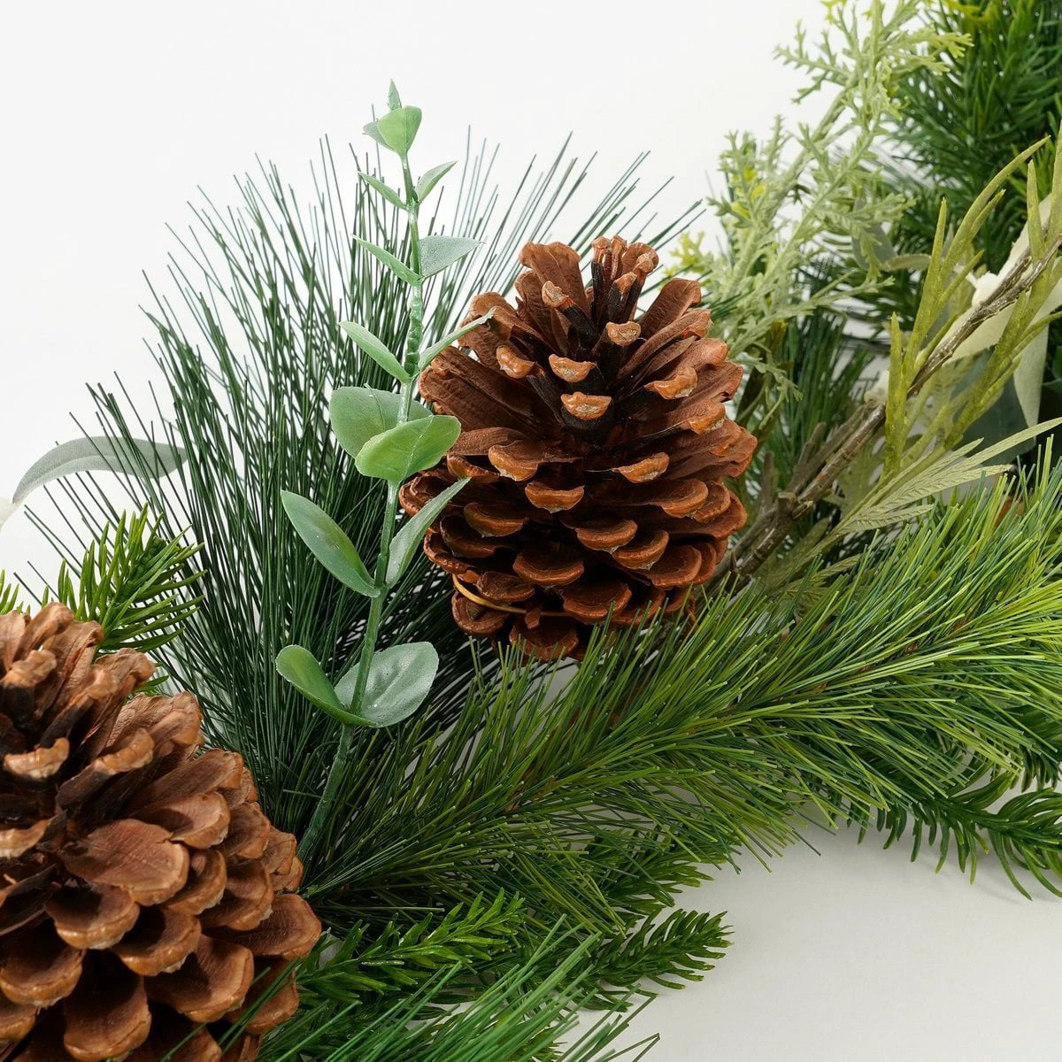 Garland Bonita Green by House of Seasons