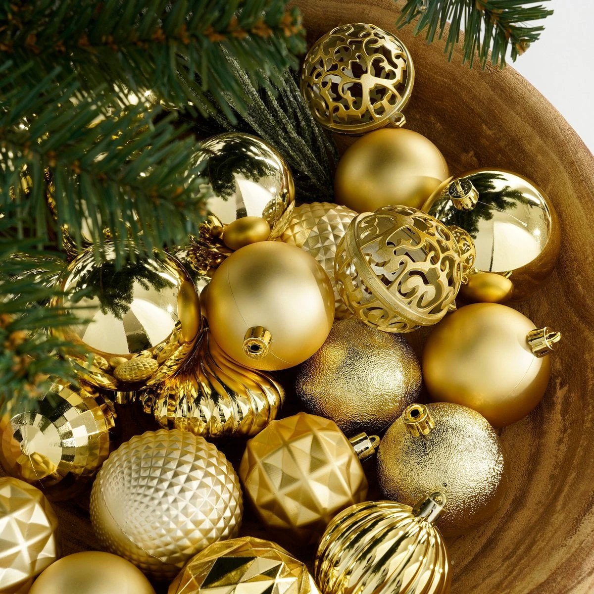 Christmas ball set Gold by House of Seasons