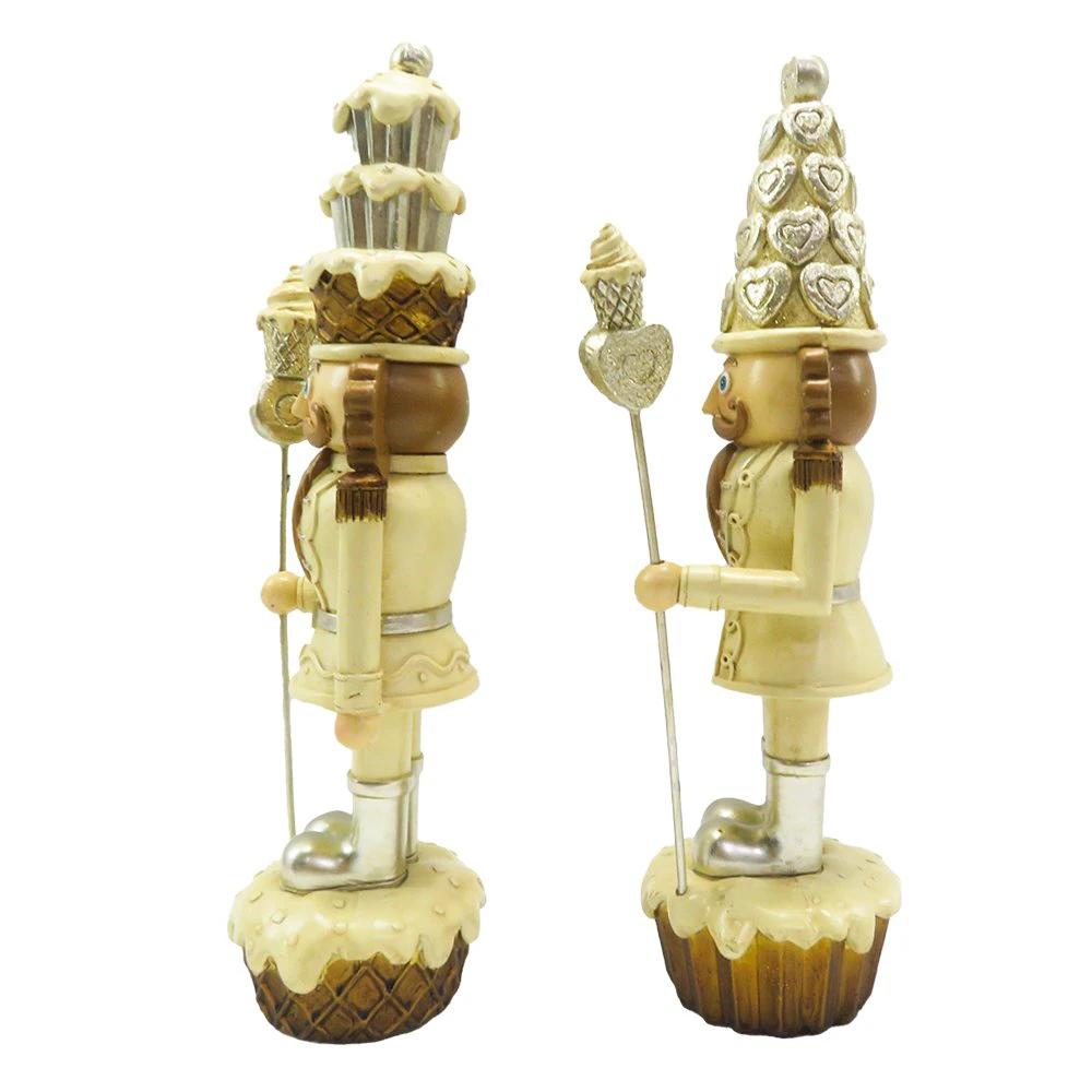 Decorative nutcracker (set of 2) 8x6x23 cm by Clayre & Eef.