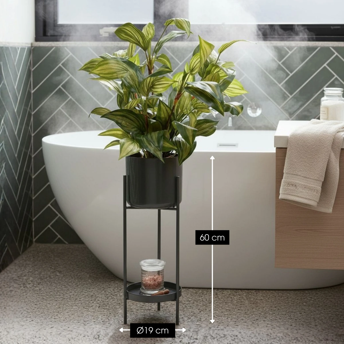 Flowerpot inside Colyn Black by Mica Decorations
