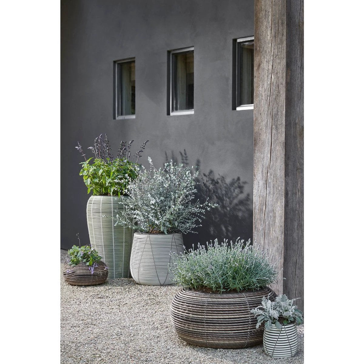 Flowerpot outside Cancun White by Mica Decorations