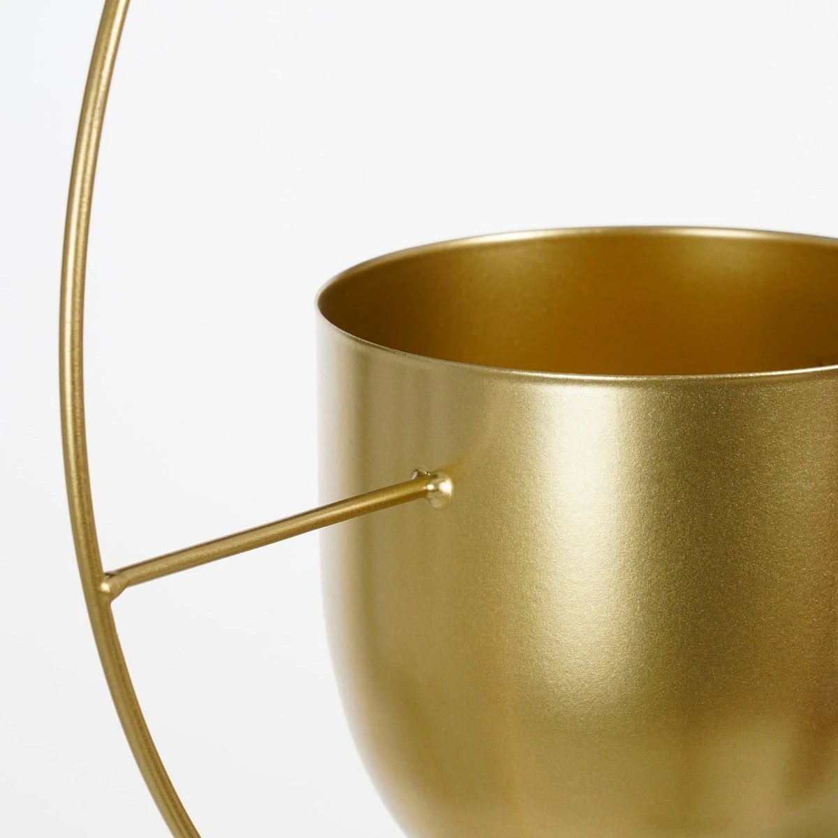 Flowerpot hanging inside Dexter Gold by Mica Decorations