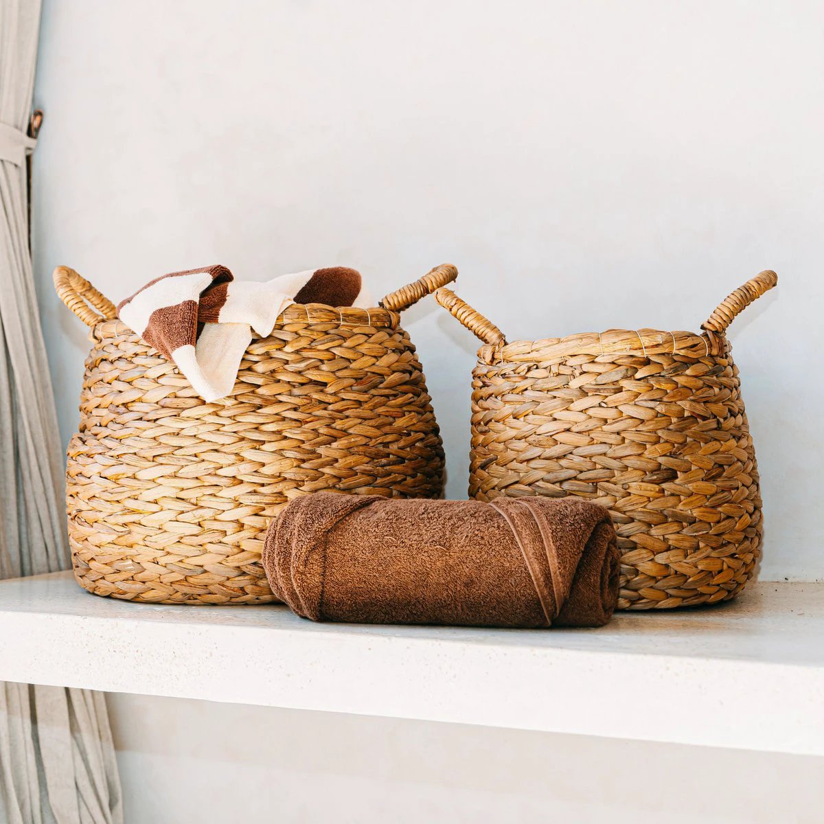 Round Woven Laundry Basket – Bulbous Boho Hamper – Natural Plant Basket – Large Water Hyacinth Storage Basket (2 sizes) CITRA by Soeji