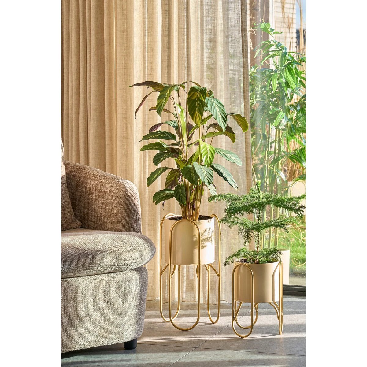 Flowerpot inside Danube Light yellow by Mica Decorations
