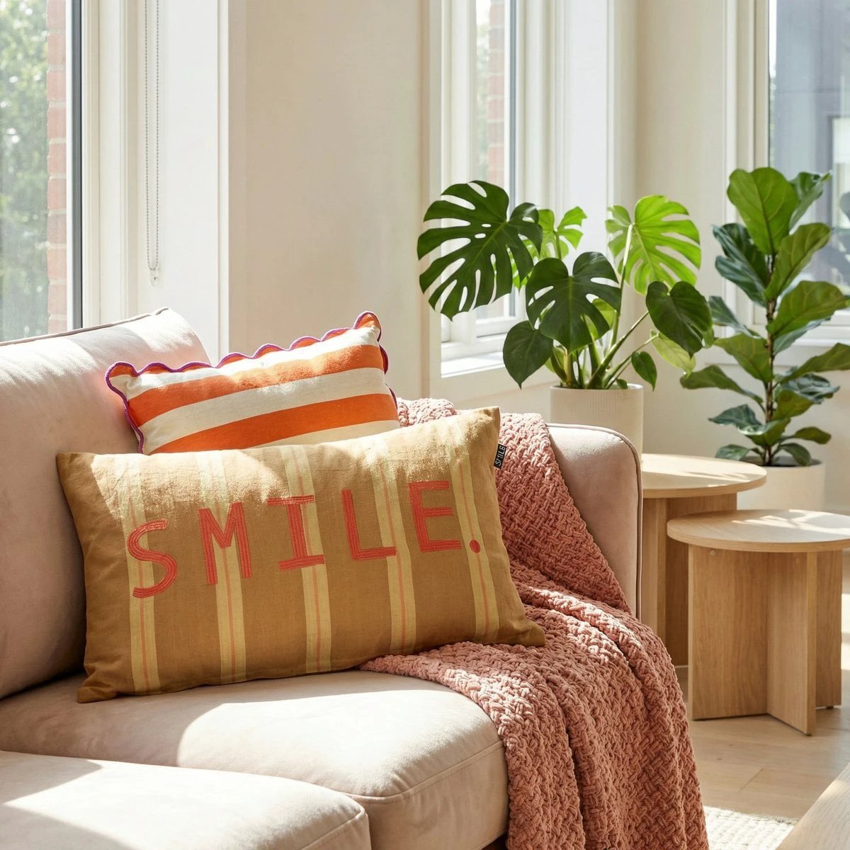 Decorative cushion Brown by Mica Decorations