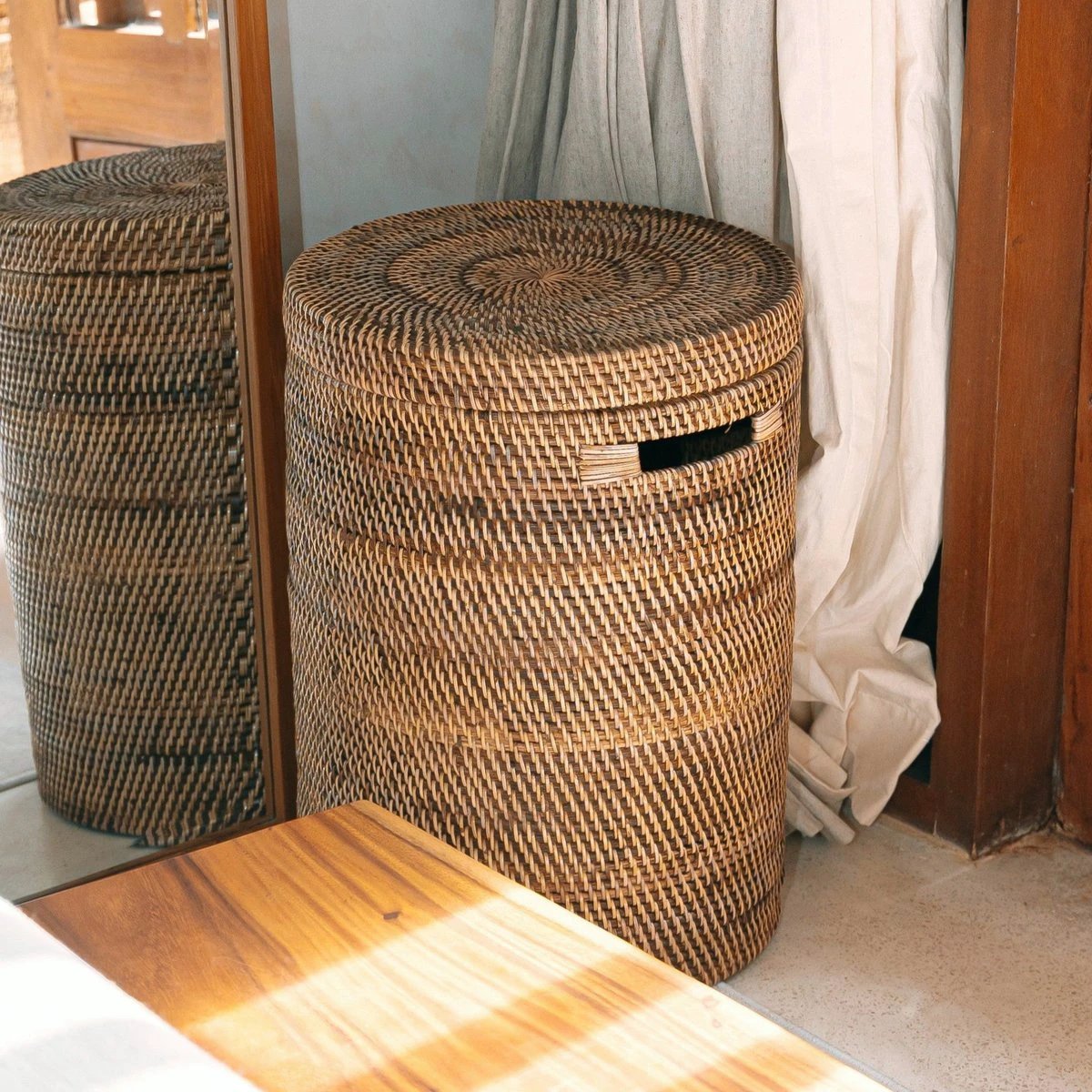 Large Laundry Basket with Lid – Woven Round Basket – Brown Boho Storage Basket – Decorative Rattan Basket (2 sizes Ø 36/40 cm) SARI (brown) by Soeji