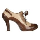 Decoration image shoe 19x7x12 cm beige plastic by Clayre & Eef.