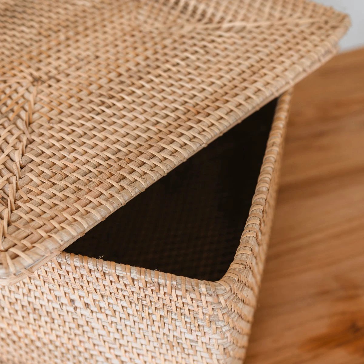 Storage Basket with Lid – Shelf Basket made from Beige Rattan – Handwoven Decorative Basket GRAHA (2 sizes) by Soeji