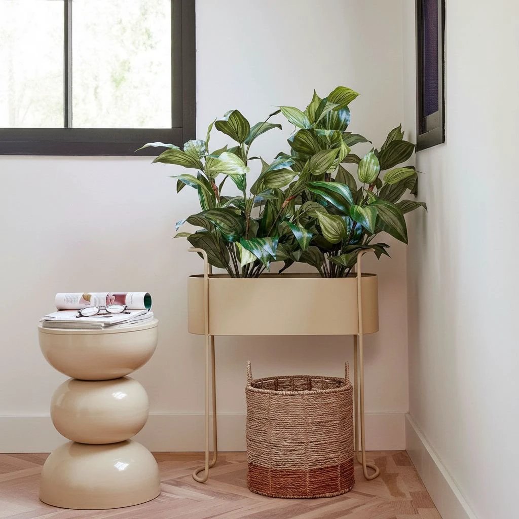 Flowerpot inside Moritz Beige by Mica Decorations