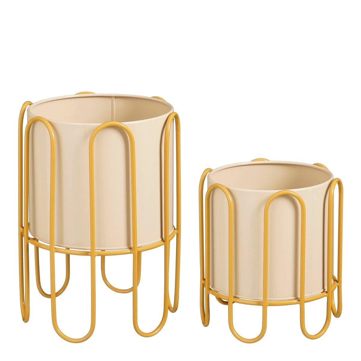 Flowerpot inside Dione Bruin by Mica Decorations