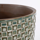 Flowerpot inside Daan Wit by Mica Decorations