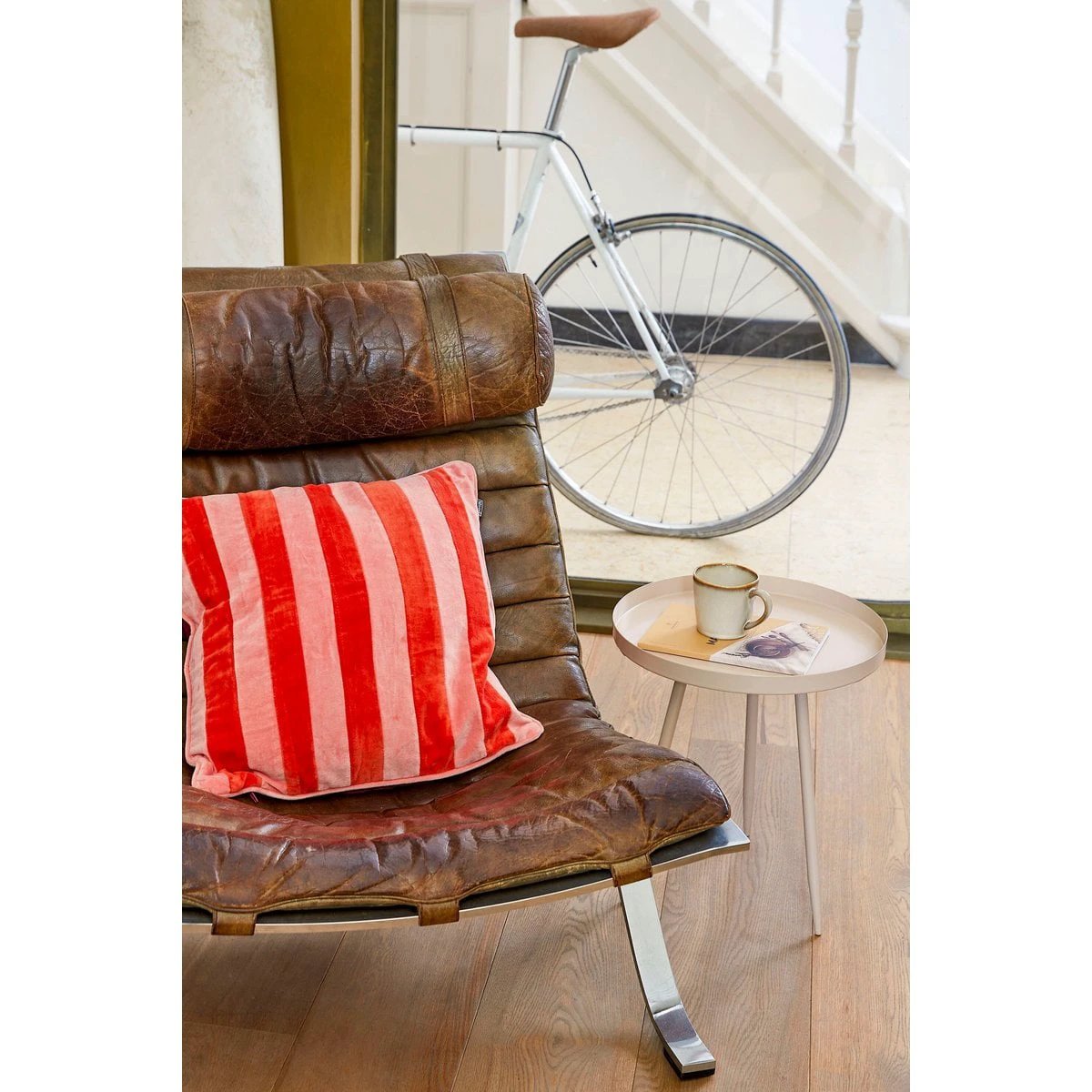Side table Flores Beige by Mica Decorations