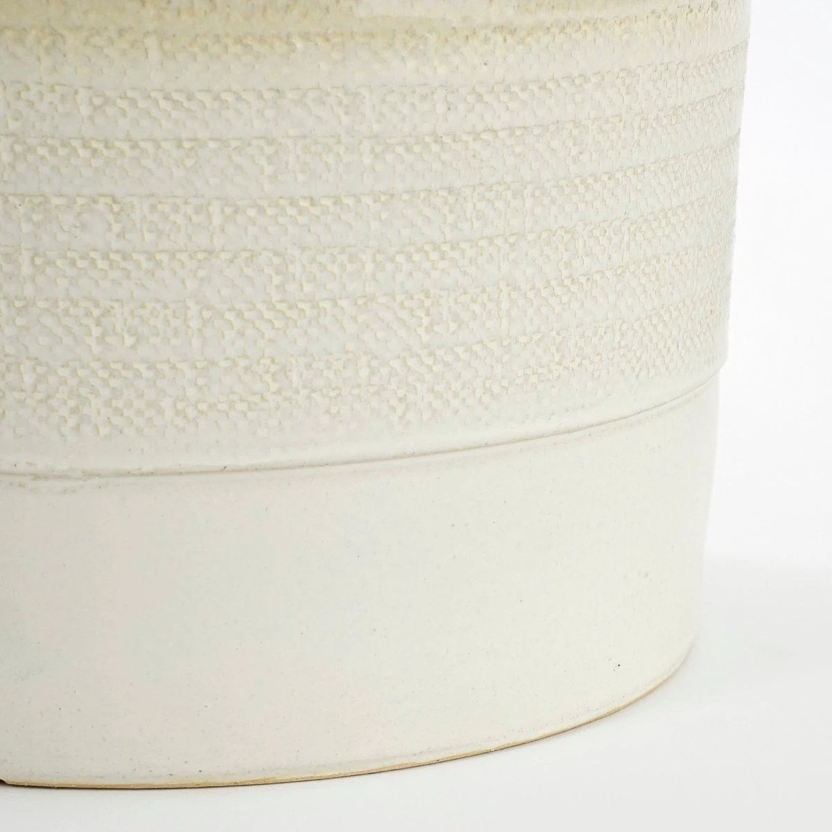 Flowerpot inside Olof Crème by Mica Decorations