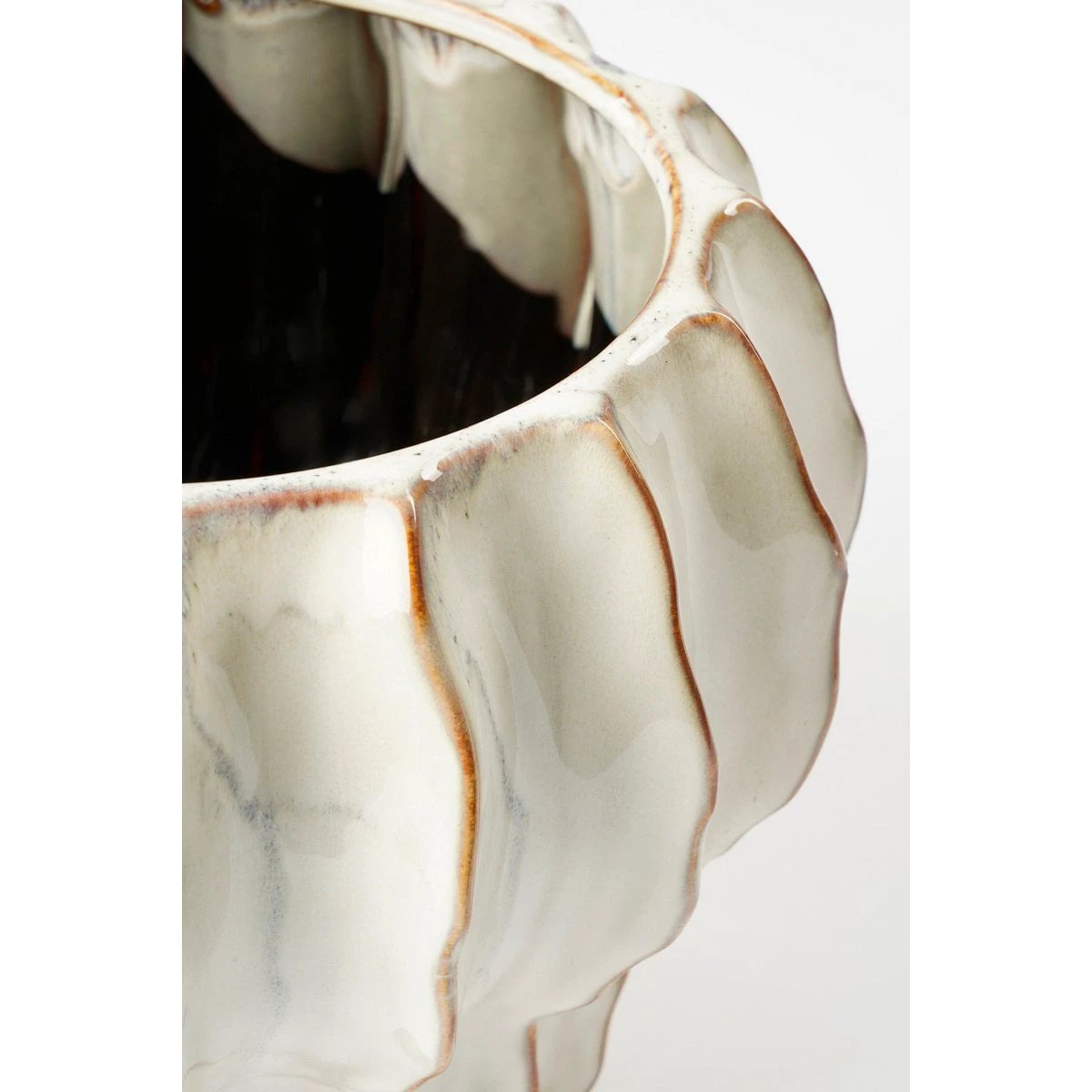 Flowerpot inside Altea White by Mica Decorations