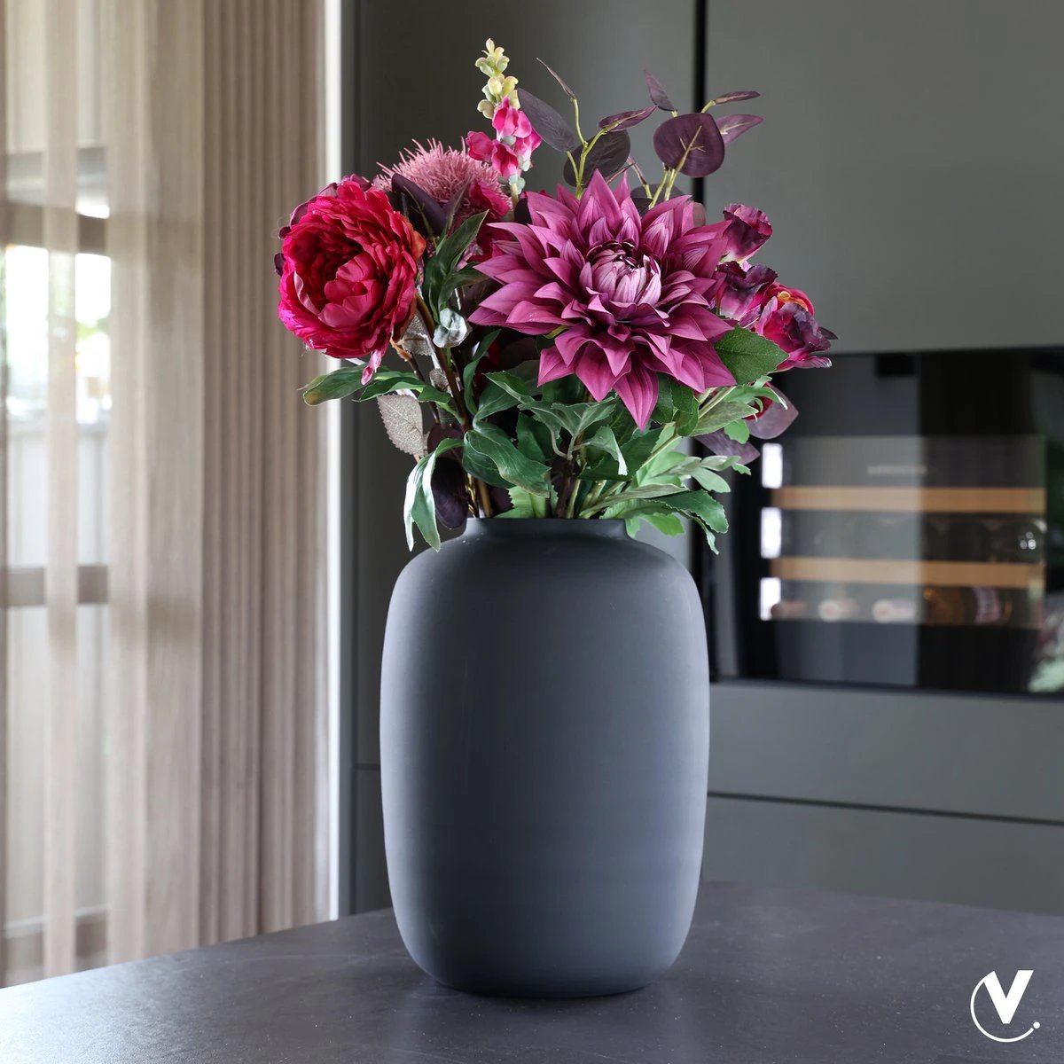 Vaas - Artic black by Vase The World