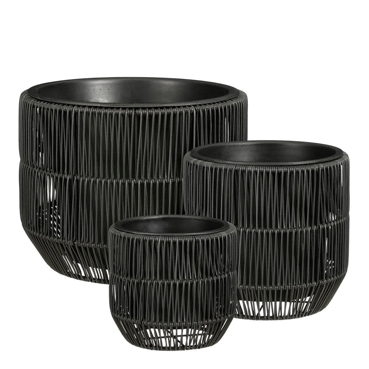 Flowerpot outside Peta Black by Mica Decorations