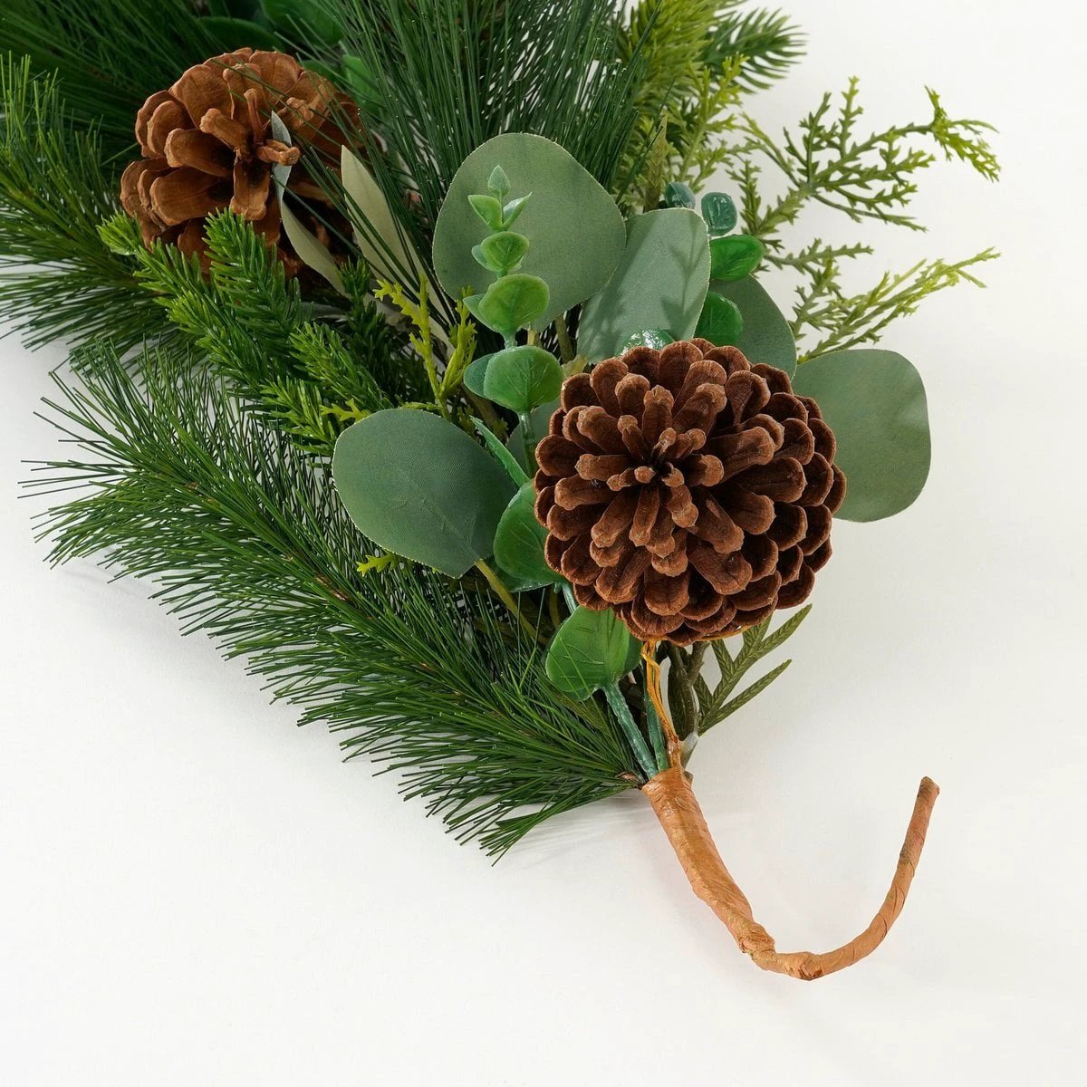 Garland Bonita Green by House of Seasons