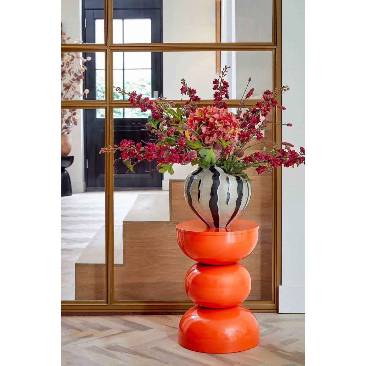 Vase Nanda Brown by Mica Decorations