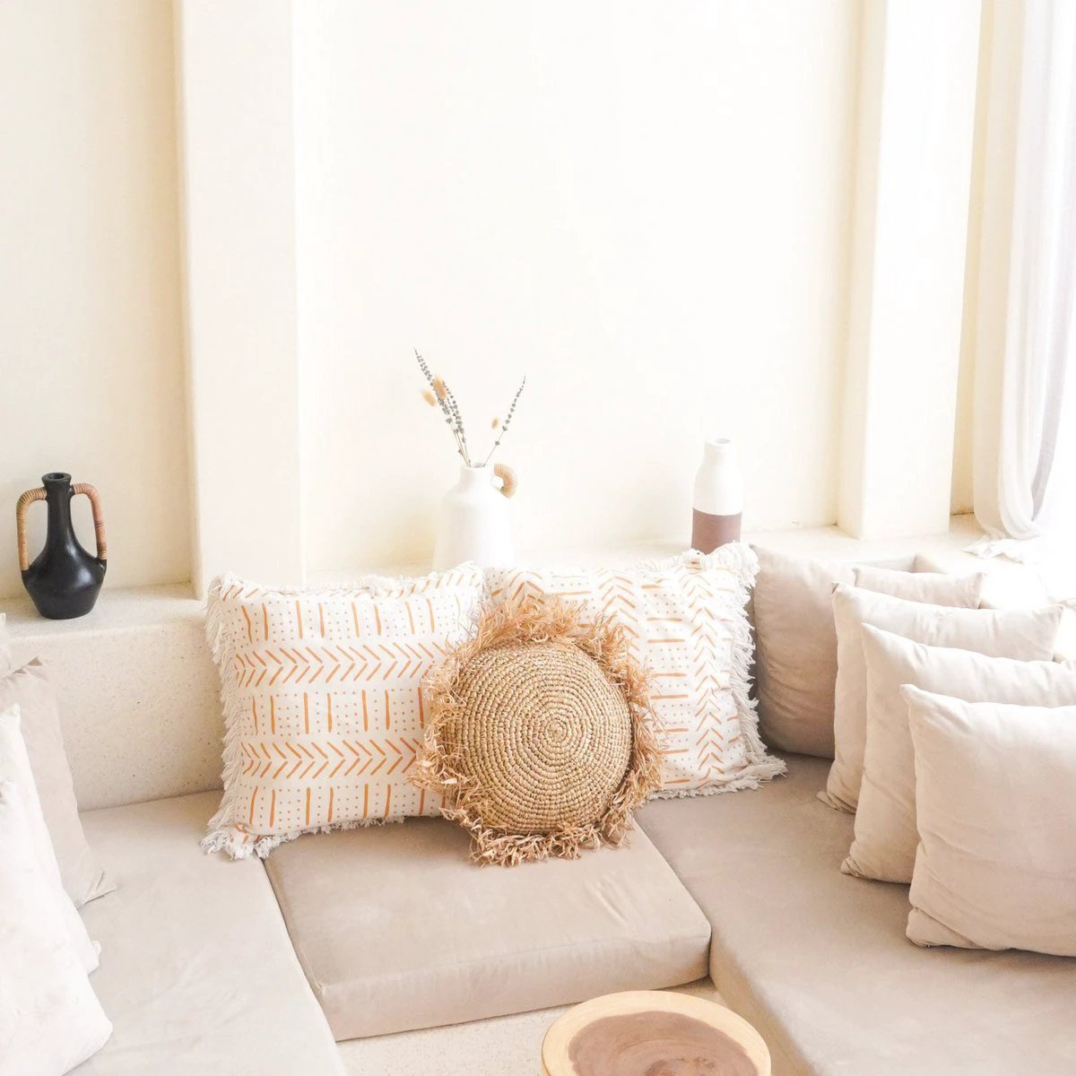 Round Boho Cushion with Fringes Decorative Cushion Ø40/50 cm Throw Pillow made from Raffia Sofa Cushion with Filling TARAKAN beige by Soeji