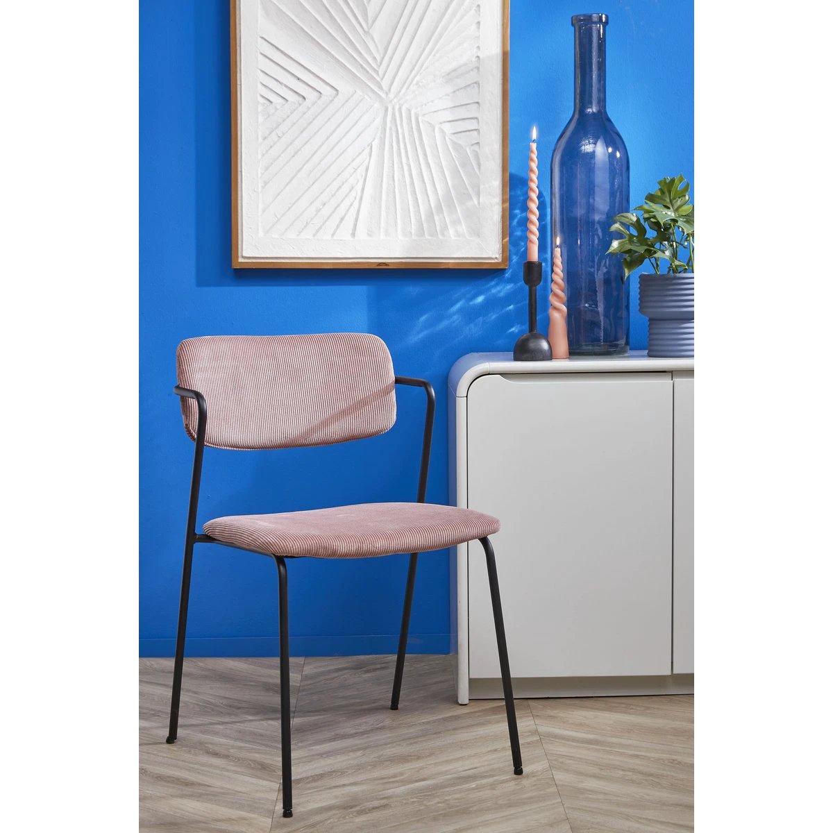 Decorative bottle of Rioja Light Blue by Mica Decorations