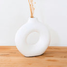 Ring-shaped Vase White – Clay Vase Handmade – Small Boho Vase – Vase for Dried Flowers – Decorative Vase for Windowsill, Shelf or Table NUSA by Soeji