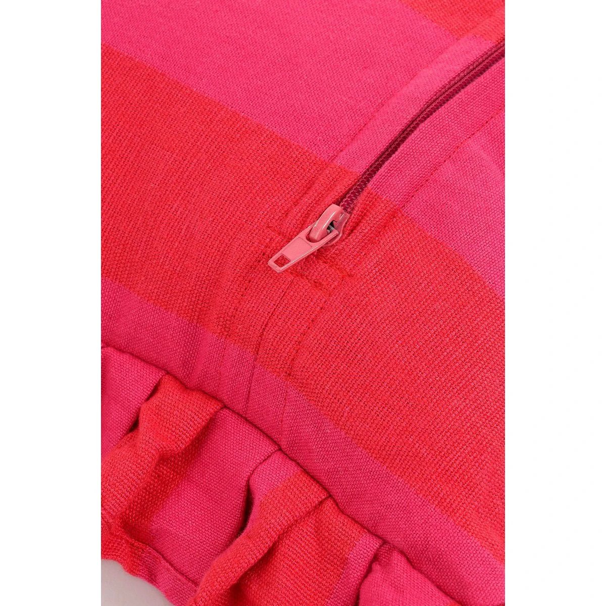 Decorative cushion Pink by Mica Decorations