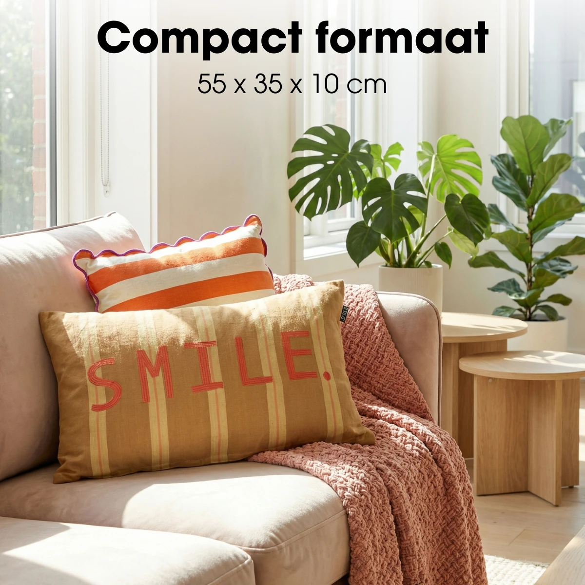 Decorative cushion Brown by Mica Decorations
