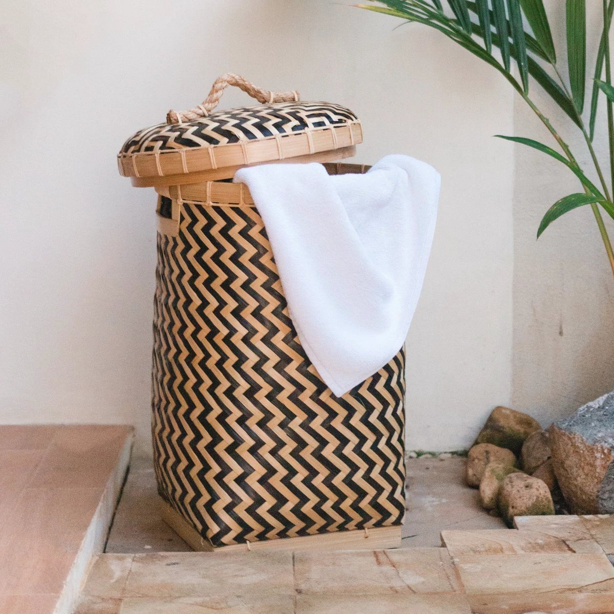 Laundry Basket with Lid NABIRE made from Bamboo by Soeji