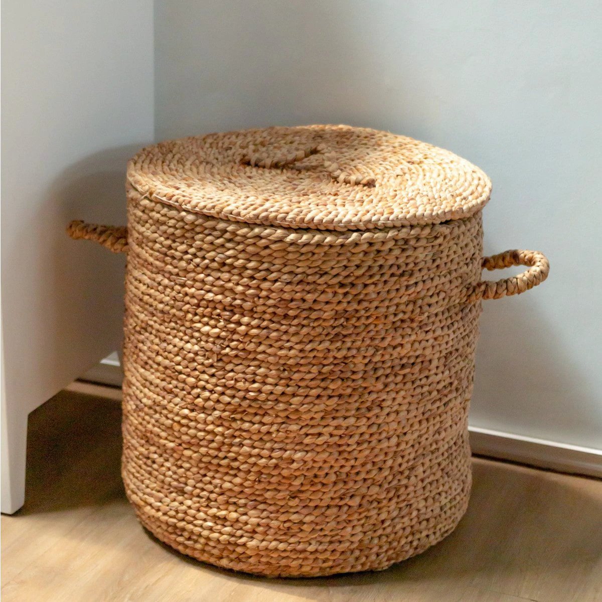 Large Laundry Basket with Lid Ø54 cm AMAN made from Water Hyacinth | Woven Storage Basket | Round Hamper | Large Hamper Basket | Laundry Hamper by Soeji