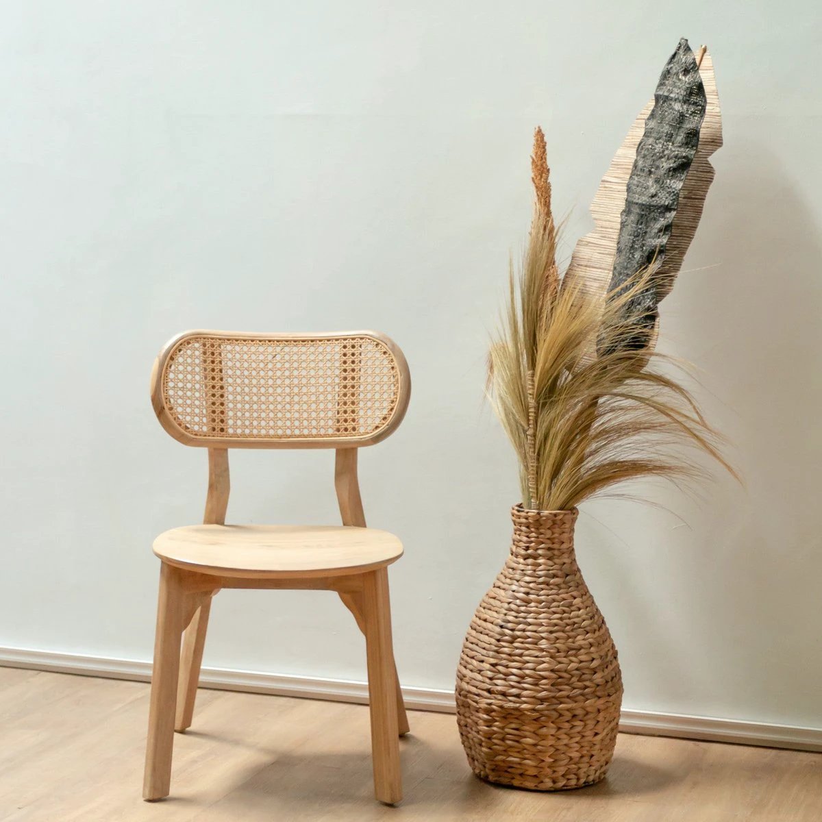 Woven Boho Vase DAYANA natural made from Water Hyacinth by Soeji
