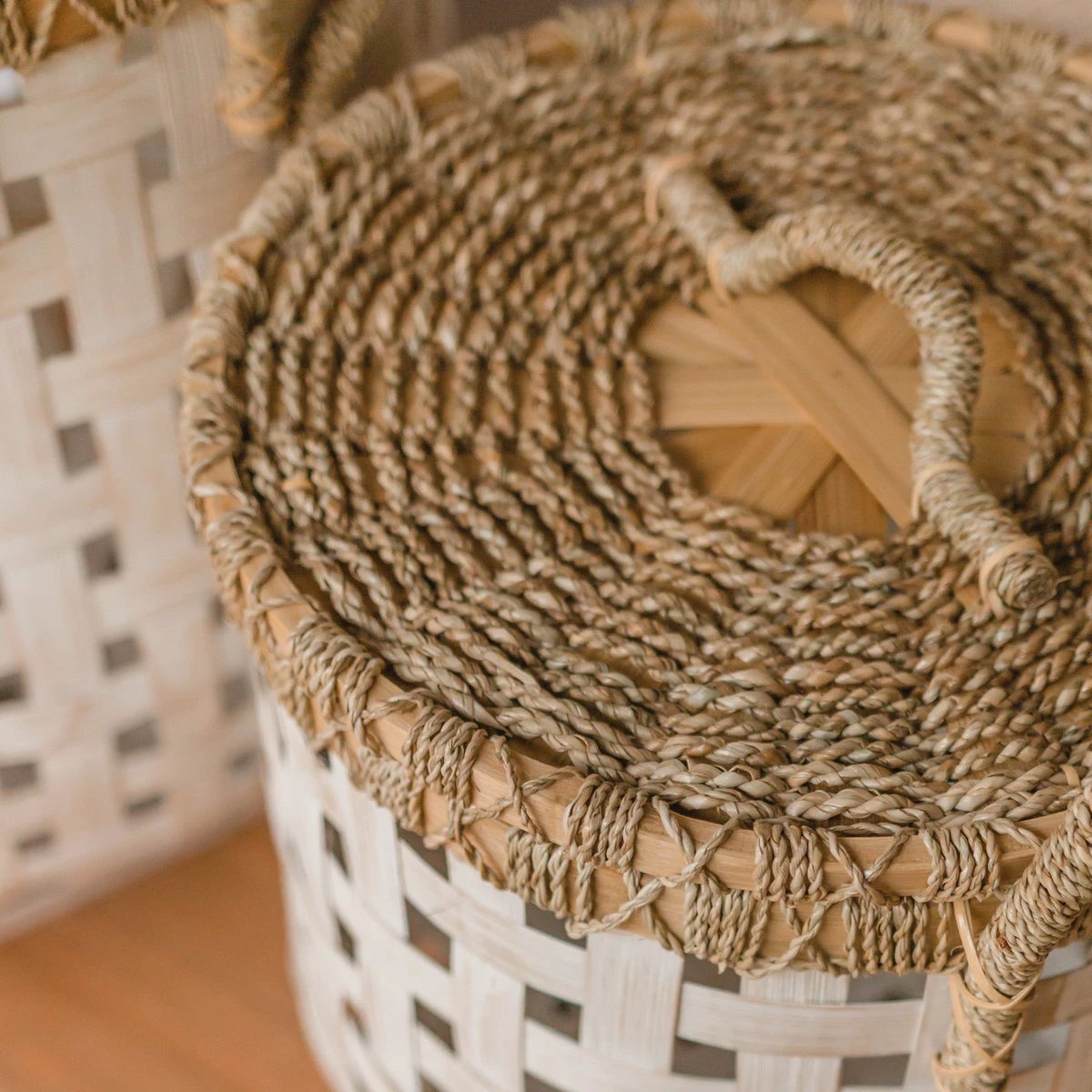 Laundry Basket with Lid IRAYA made from Bamboo by Soeji