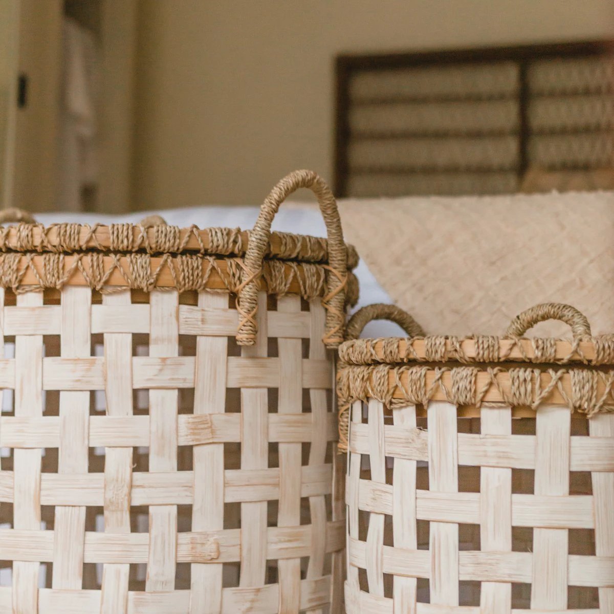 Laundry Basket with Lid IRAYA made from Bamboo by Soeji