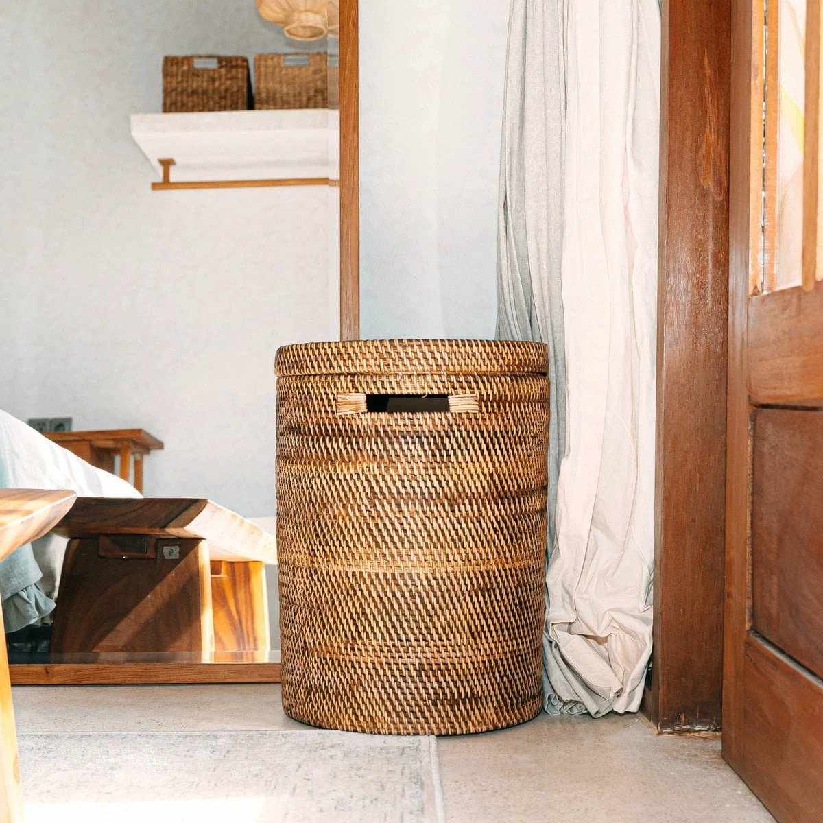 Large Laundry Basket with Lid – Woven Round Basket – Brown Boho Storage Basket – Decorative Rattan Basket (2 sizes Ø 36/40 cm) SARI (brown) by Soeji